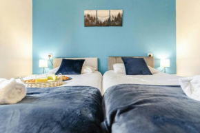 Central 2Bed,2Bath, Balcony Apartment Near New Street, Mailbox & Canals at Skyline Apartments